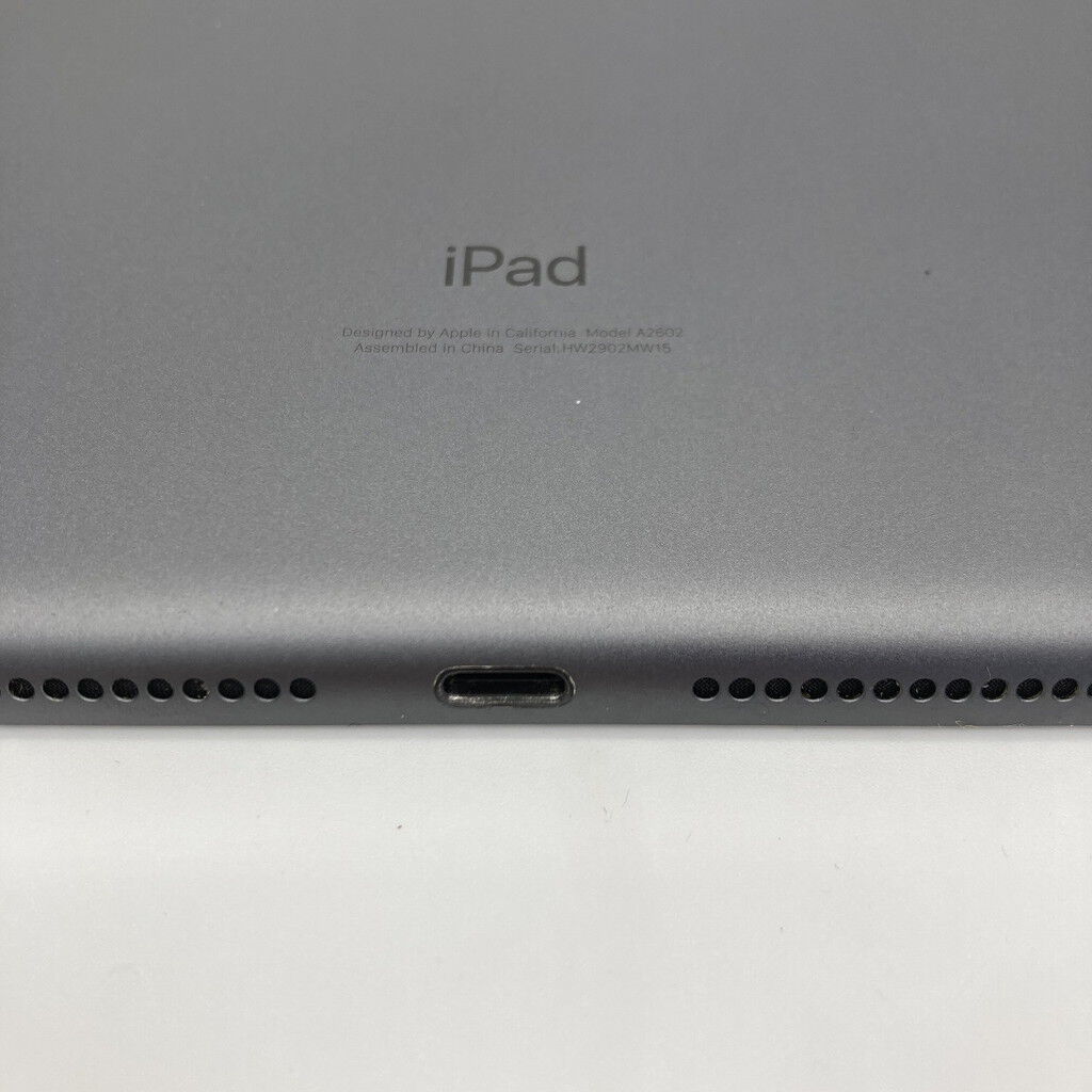 中古 Apple iPad 10.2インチ（第9世代/2021）Wi-Fi 64GB スペース