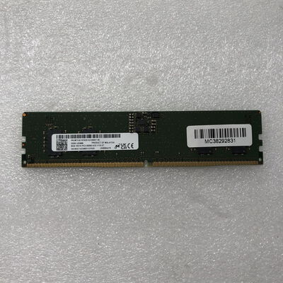 【甲府飯田店】中古  PC5-44800 8GB デスクトップ用 4720001423 