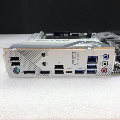 【甲府飯田店】中古  ASRock Z790 Pro RS/D4 (Z790 1700 ATX DDR4) 152757 