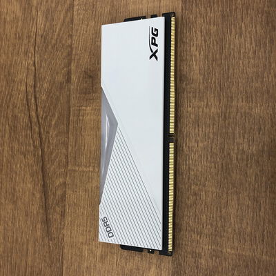 【宇都宮鶴田店】中古  PC5-44800 16GB デスクトップ用 149153 
