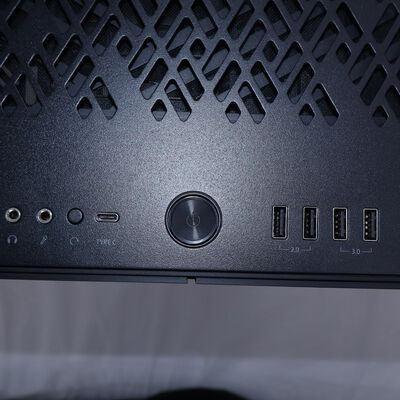 【通販センター】中古  SYCOM Original PC(AMD Ryzen 7 9800X3D/64GB DDR5 (PC5)/SSD1TB/なし/NVIDIA GeForce RTX 4080 SUPER 16GB/W11H64 MAR) 202689 