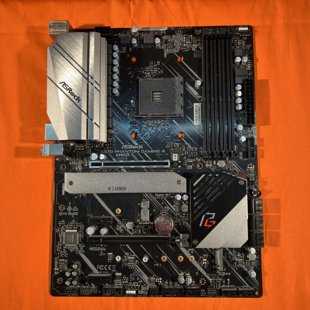 中古 ASRock X570 Phantom Gaming 4 (X570 AM4 ATX DDR4) 140055