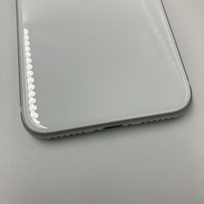 【なんば店】中古  【au】Apple iPhoneSE 4.7インチ (第2世代/2020) 64GB (ホワイト) MHGQ3J/A 新パッケージ版 146172 