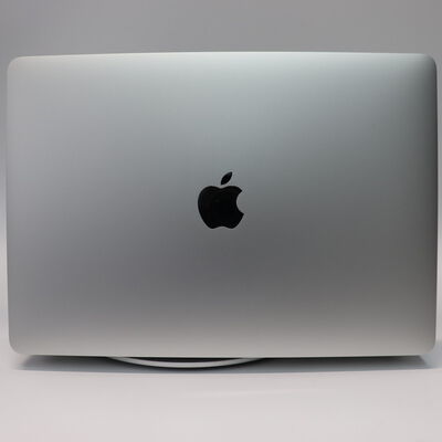 【札幌店】中古  Apple MacBook Air 2018 （13.3インチ/Core i5 1.6GHz/8GB/128GB/シルバー） MREA2J/A 139730 