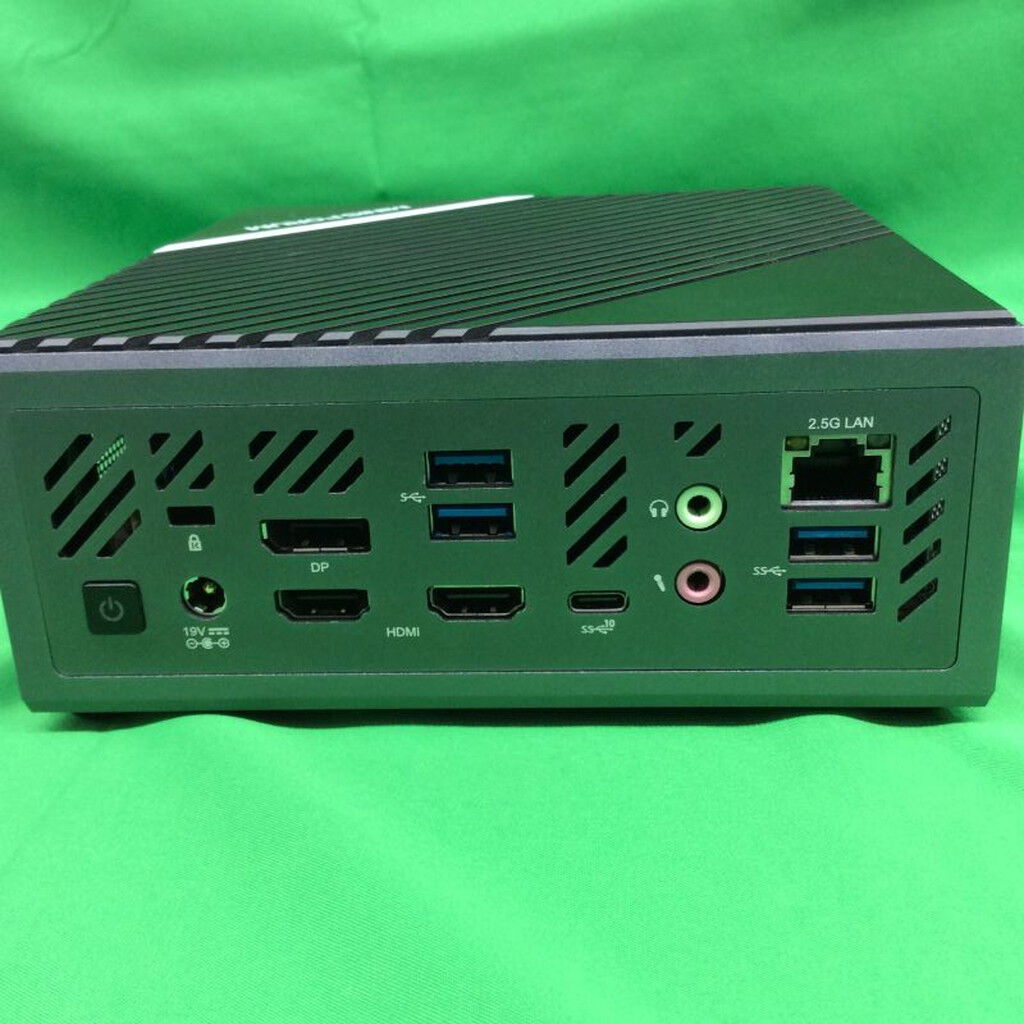 中古良品 DESK MINI FoRum B550 /Win11/AMD Ryzen7 5700G/爆速SSD512GB