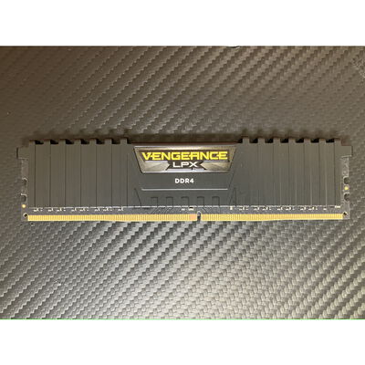 【富士青葉店】中古  CORSAIR VENGEANCE LPX PC4-21300 DDR4-2666 8GB 5070001159 