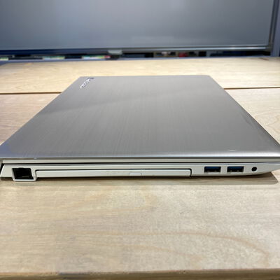 【鹿児島店】中古  dynabook P2-T7UP-BG(i7-1195G7/8GB/SSD512GB/W11H) 4700000605【8/21価格改定!】 