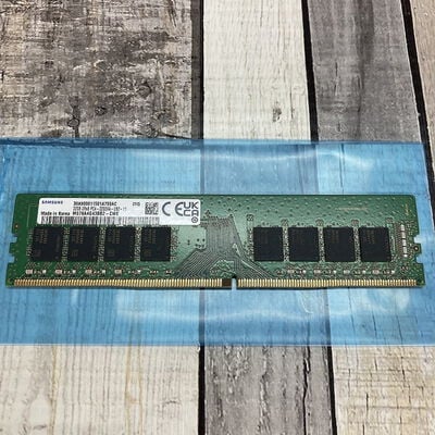 【広島店】中古  Samsung M378A4G43BB2-CWE (DDR4 PC4-25600 32GB) 195868 