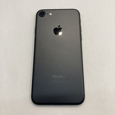 【福山ココローズ店】中古  【docomo】 iPhone7 4.7インチ 32GB (ブラック) MNCE2J/A 132390 