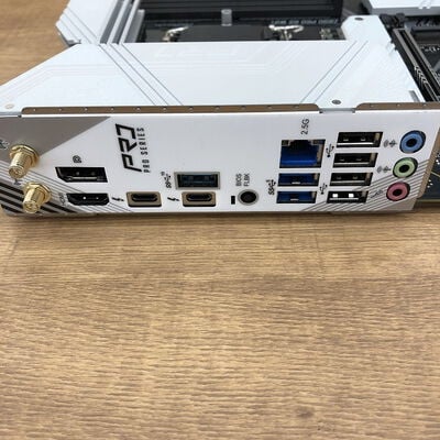 【宇都宮鶴田店】中古  ASRock Z890 Pro RS WiFi (Z890 1851 ATX DDR5) 172169 