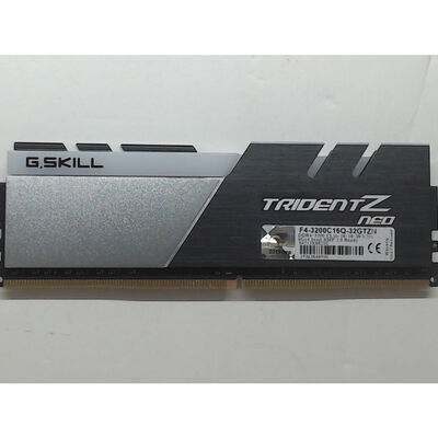 【前橋ｲﾝﾀｰｱｶﾏﾙ店】中古  PC4-25600 8GB デスクトップ用(DDR4-3200) 140727 