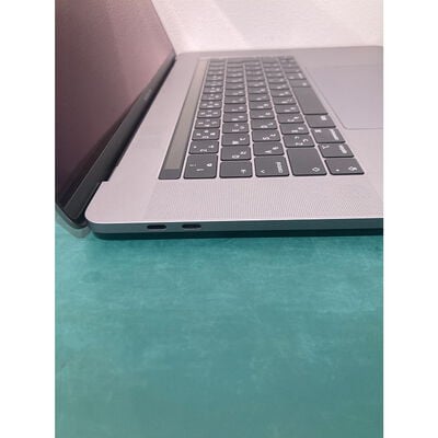 【浦添城間店(沖縄)】中古  Apple Macbook Pro 2018 アップル整備済製品 （15.4インチ/Core i7 2.6GHz/32GB/512GB/スペースグレイ） G0V14J/A 1230010394 