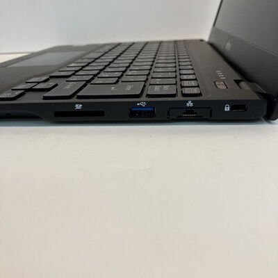 【京都店】中古  FUJITSU FMVU2803LP (i5-10210U/8GB/SSD 256GB/-/-/WLAN/13.3FHD/W11P64/-) 3240008881 