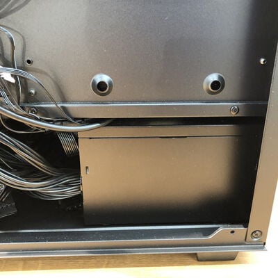 【姫路店】中古  THIRDWAVE Lightning-G AV7XRB(Ryzen 7 5700X/32GB/SSD1TB/RX9060 8GB/W11H) 4740001174 