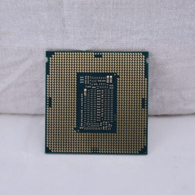 【通販センター】中古  INTEL Core i7 9700K (1151/3.60GHz/12M/C8/T8) 138481 