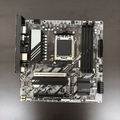 【長野稲里店】中古  GIGABYTE　B850M DS3H B850/AM5/microATX 5110001393 