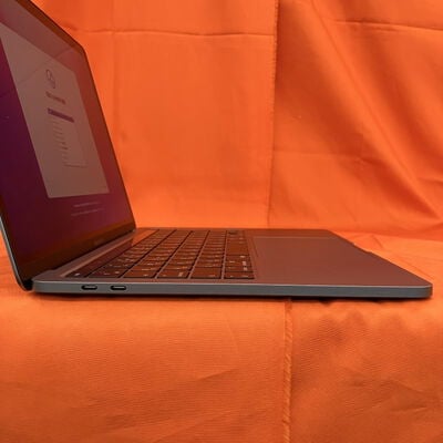 【なんば店】中古  MacBook Pro 13-inch 2022 (M2 8CPU 10GPU/8GB/512GB) Mac14.7 MNEJ3J/A 5160000330 