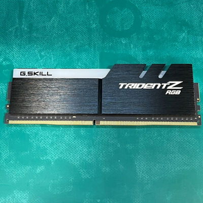【静岡東瀬名店】中古  PC4-28800 16GB デスクトップ用 140734 