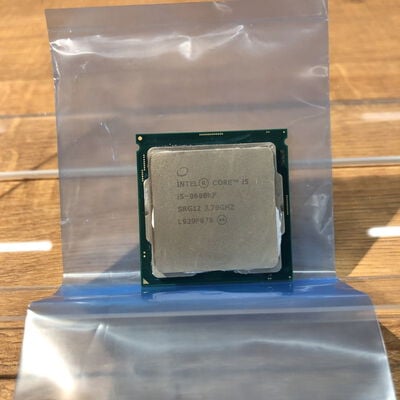 【姫路店】中古  INTEL Core i5-9600KF (1151/3.70GHz/9M/C6/T6) 139477 
