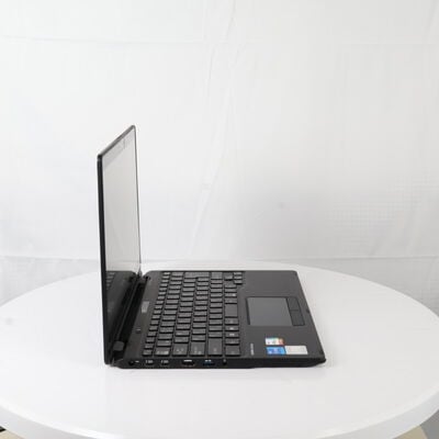 【通販センター】中古  FUJITSU LIFEBOOK UH10/E3 FMVUU1FUV3 (Intel Core  i7 1135G7 2.40GHz/8GB/SSD256GB/-/オンボード/13.3/1920x1080/Wi-Fi/WEBCAM/W11H64 MAR) 186345 