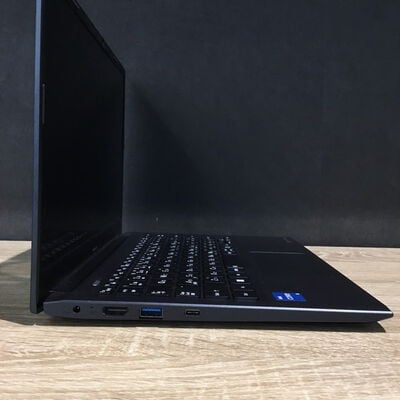 【松山環状枝松店】中古  dynabook SJ73/KV(Corei5-1235U/8GB/SSD256GB/なし/オンボード/13.3/1920&times;1080/W11P) 4560001658 