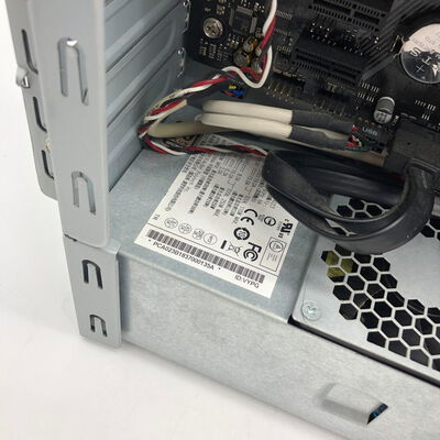 【大分店】中古  THIRDWAVE Slim Knight (Intel Celeron G4900 3.10GHz/8GB/SSD500GB/なし/オンボード/W11H64 MAR) 1000804036 185072 
