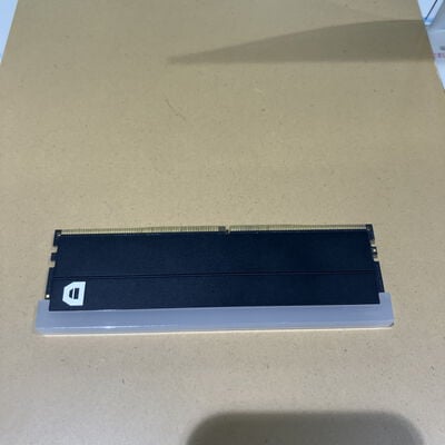 【浦添城間店(沖縄)】中古  PC4-25600 8GB デスクトップ用 140727 