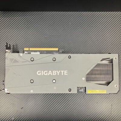 【富士青葉店】中古  GIGABYTE GV-R76GAMING OC-8GD (RX7600 8G) 162746 