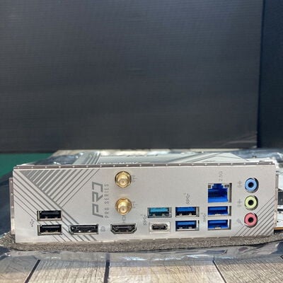 【広島店】中古  ASRock B760 Pro RS/D4 WiFi White (B760 1700 ATX DDR4) 3320004977 