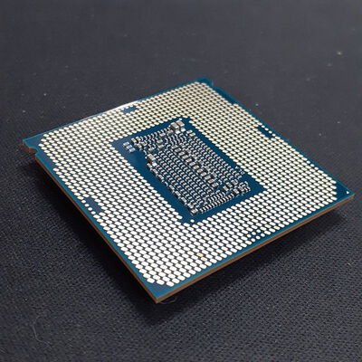 【鹿児島店】中古  INTEL Core i7 9700K (1151/3.60GHz/12M/C8/T8) 138481 