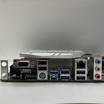 【八王子店】中古  ASRock B550M Pro4 (B550 AM4 mATX DDR4) 142938 