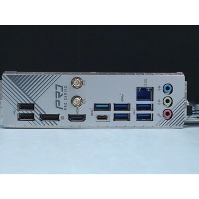 【前橋ｲﾝﾀｰｱｶﾏﾙ店】中古  ASRock B760 Pro RS/D4 WiFi White (B760 1700 ATX DDR4) 4540002127 