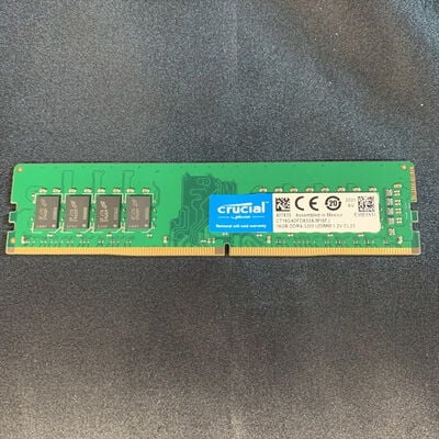【横浜駅前店】中古  PC4-25600 16GB デスクトップ用(DDR4-3200) 140728 