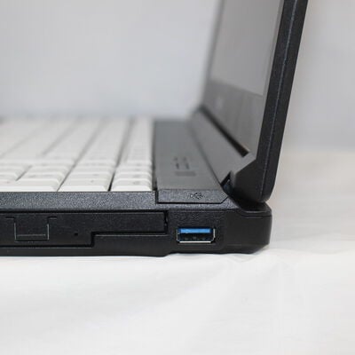 【通販センター】中古  Fujitsu LIFEBOOK A5511 200013 