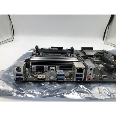 【水戸赤塚店】中古  ASRock B550 Phantom Gaming 4 (B550 AM4 ATX DDR4) 142933 