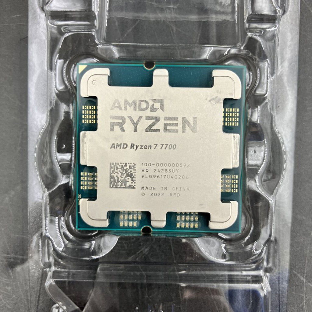 中古 AMD Ryzen 7 7700 (AM5/3.8GHz/40M/C8/T16/65W) 3120024058