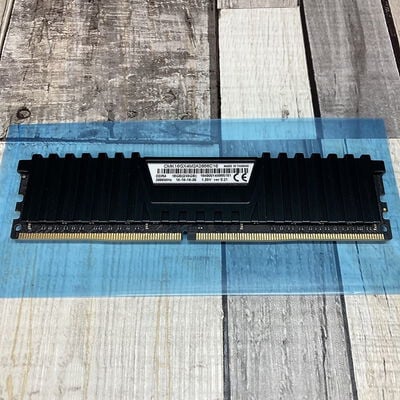 【広島店】中古  CORSAIR CMK16GX4M2A2666C16(PC4-21300 8GBx1) 3320005170 