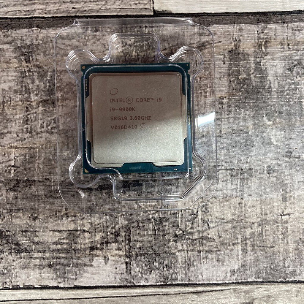 中古 INTEL Core i9 9900K (1151/3.60GHz/16M/C8/T16) 138482 （379193