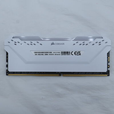【通販センター】中古  PC4-25600 8GB デスクトップ用(DDR4-3200) 140727 