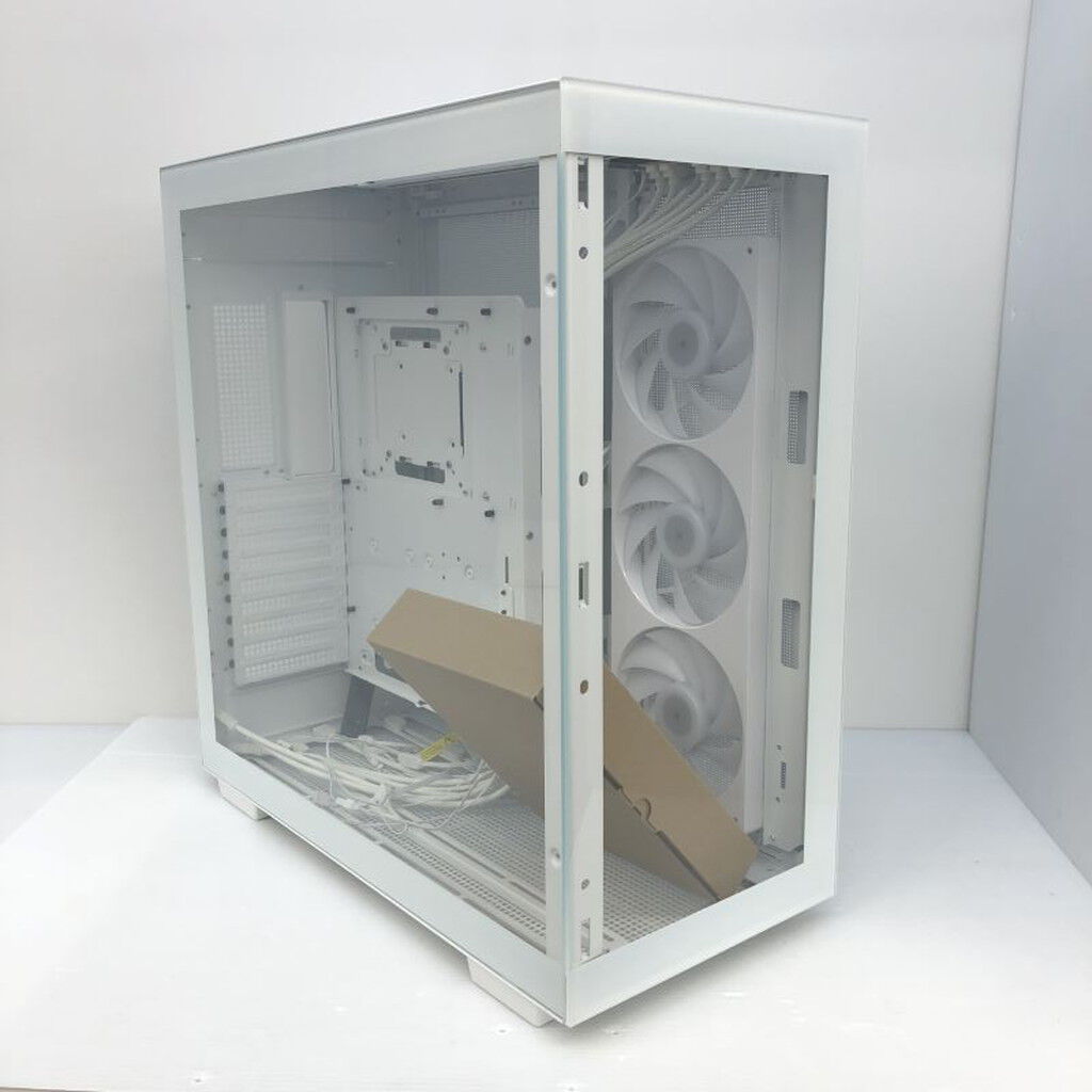 中古 DEEPCOOL CH780 WH(E-ATX ｶﾞﾗｽ) 5230000853 （331810