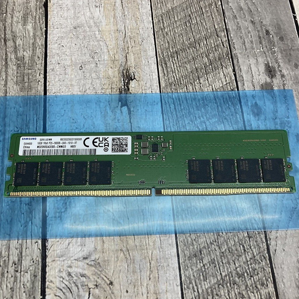 中古 Samsung M323R2GA3EB0-CWM(DDR5 PC5-44800 16GB
