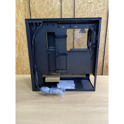 【座間相武台】中古  NZXT CC-H52FB-R1(H5 FLOW RGB BK E-ATX ｶﾞﾗｽ) 4510003113 