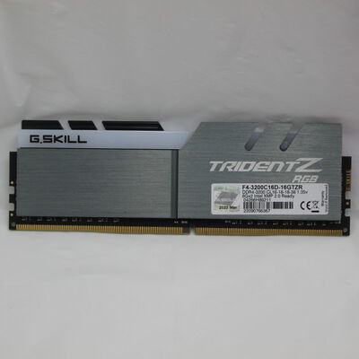 【通販センター】中古  PC4-25600 8GB デスクトップ用(DDR4-3200) 140727 