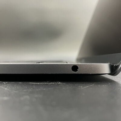 【大須店】中古  Apple MacBook Pro 13インチ 2017 スペースグレイ Core i5 2.3GHz/8GB/256GB SSD FPXT2J/A Apple整備済製品 3280019980 