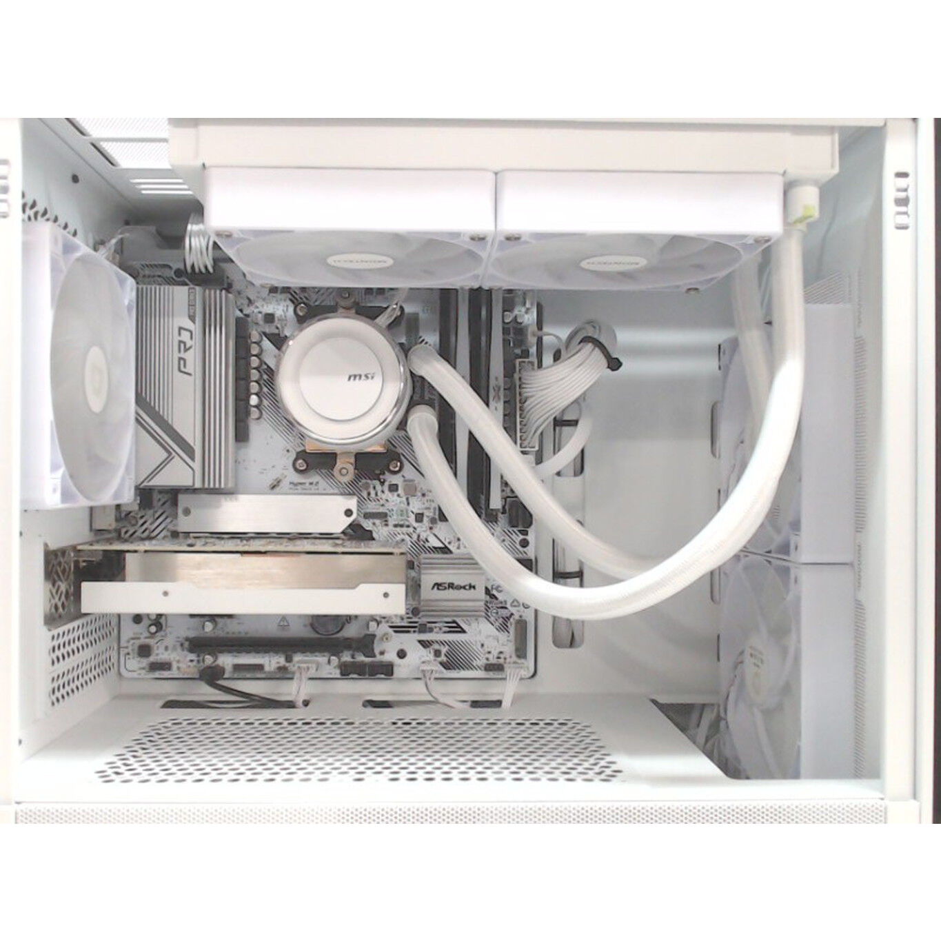 中古 自作PC(Ryzen 7 5700X/32GB/SSD1TB/RTX3050/OS無し) 4540001744