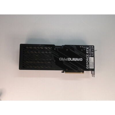 【前橋ｲﾝﾀｰｱｶﾏﾙ店】中古  Palit NE75070019K9-GB2050A GamingPro (RTX5070 12G) 176909【8/14価格改定!】 