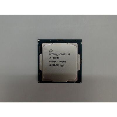 【前橋ｲﾝﾀｰｱｶﾏﾙ店】中古  INTEL Core i7 8700K (1151/3.70GHz/12M/C6/T12) 136197 