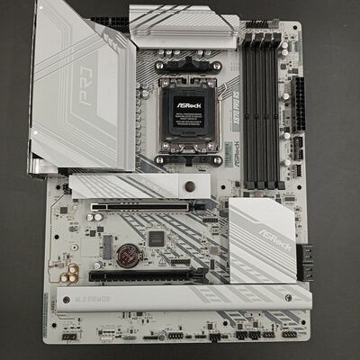 【大須店】中古  ASRock X870 Pro RS (X870 AM5 ATX DDR5) 172199 