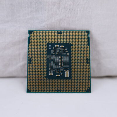 【通販センター】中古  INTEL Core i7-7700K (1151/4.20GHz/8M/C4/T8) 133190 