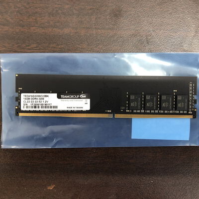 【福山ココローズ店】中古  PC4-25600 16GB デスクトップ用(DDR4-3200) 140728 